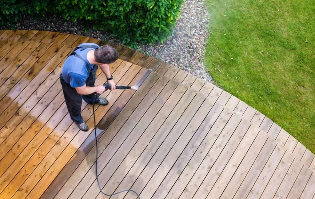 Deck and Fence Cleaning Worcester County MA